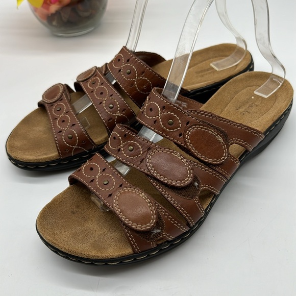 Clarks Shoes - Clarks Brown with white stiching slip on sandals Size 9.5 MCS6587J